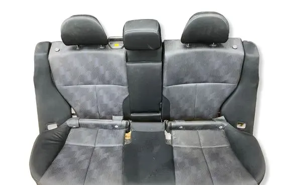 Subaru Forester SH Second row seats 