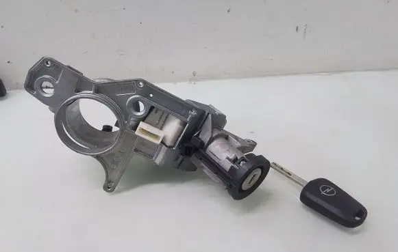 Opel Astra H Ignition lock