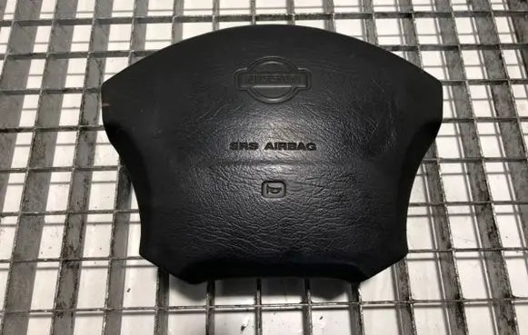 Nissan Terrano Steering wheel airbag