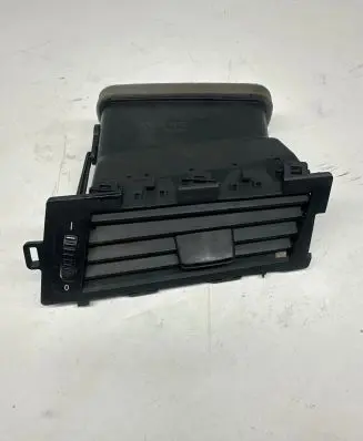 BMW 5 E60 E61 Dash center air vent grill 64226910732 5113001 14121810