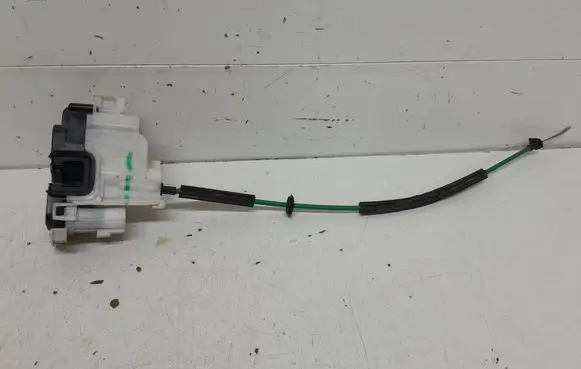 Alfa Romeo 159 Front door lock 34D06