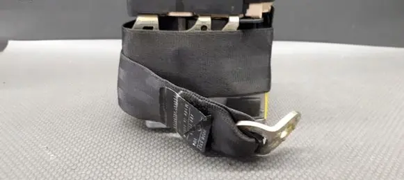 Audi A6 S6 C5 4B Rear seatbelt 4b9857805