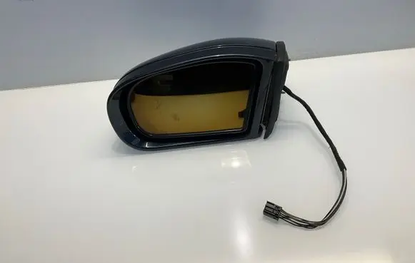 Mercedes-Benz C W203 Front door electric wing mirror