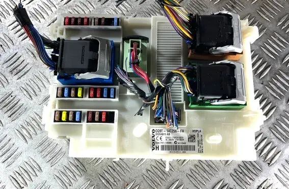 Volvo S60 Fuse module 31314511 CG9T14C256FA