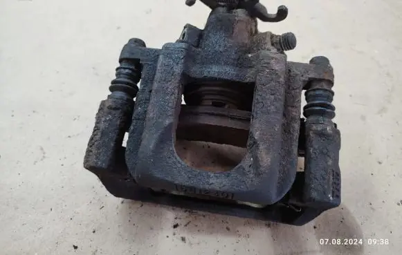 Chrysler Grand Voyager V Rear brake caliper