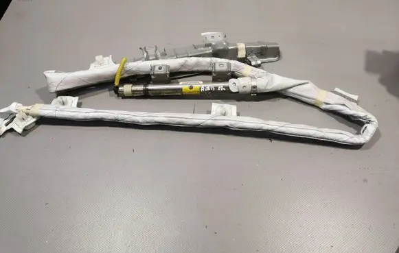 Roof airbag