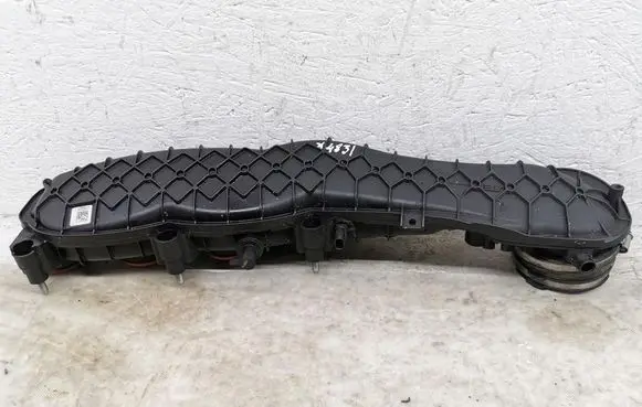 Mercedes-Benz C AMG W205 Intake manifold A1770980107