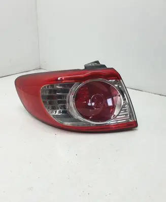 Hyundai Santa Fe Rear/tail lights 924012B5