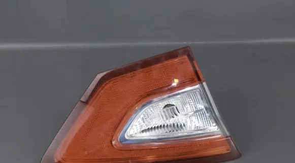 Ford Fusion Tailgate rear/tail lights DS7313A603AD