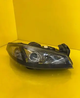 Renault Laguna II Headlight/headlamp 8200354743