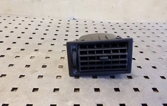 Volkswagen Transporter - Caravelle T4 Dash center air vent grill 7D1819703 701819709A