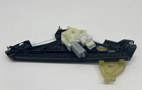 Renault Captur II Rear door window regulator with motor 827216497R