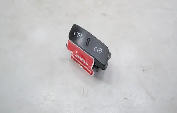 Volkswagen Golf VI Central locking switch button 1K0962125B 167001S