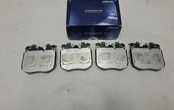 BMW 8 G14 Brake pads (front) 6889585 6888459