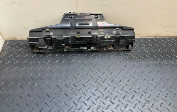 BMW 4 F36 Gran coupe Rear bumper mounting bracket 7285563