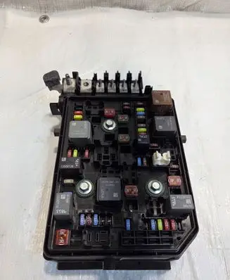 Opel Astra K Fuse box set 39040853