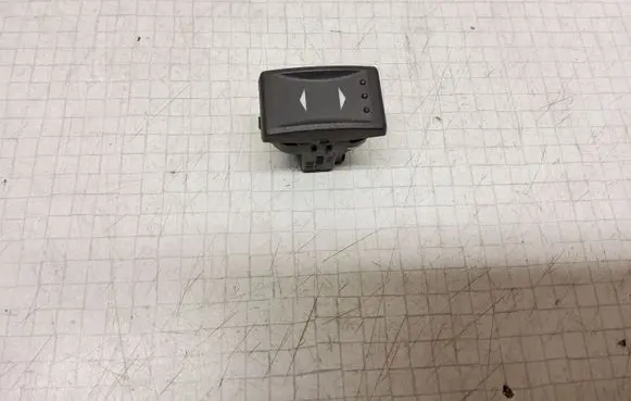 Ford Mondeo Mk III Electric window control switch 1S7T14529AB