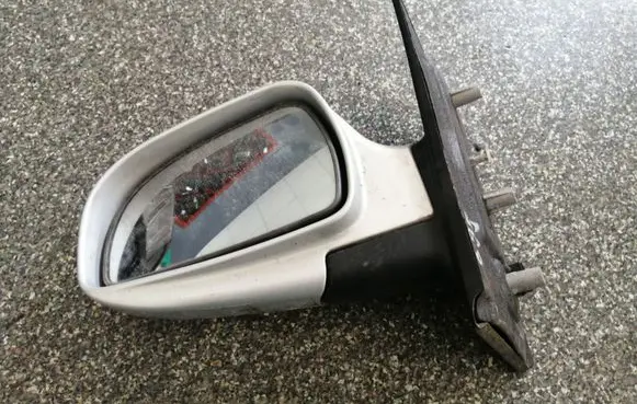 Hyundai Matrix Front door electric wing mirror