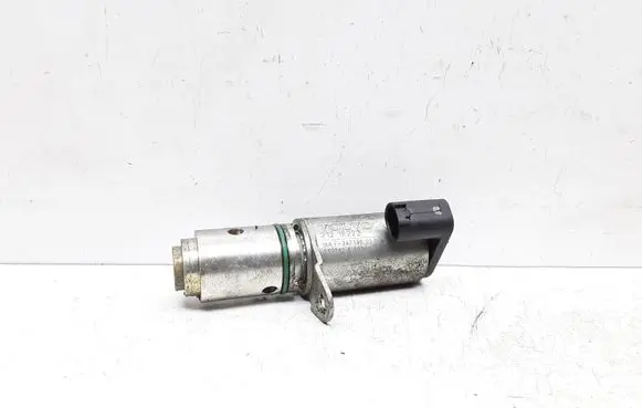 Volvo V70 Camshaft vanos timing valve 31216222 F34713603