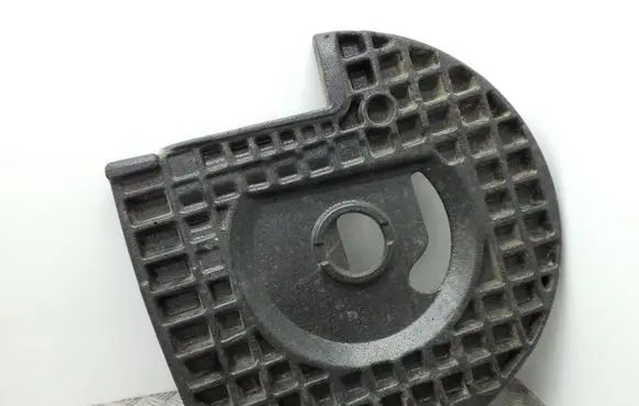 Skoda Yeti (5L) Spare wheel section trim 5L6863957B