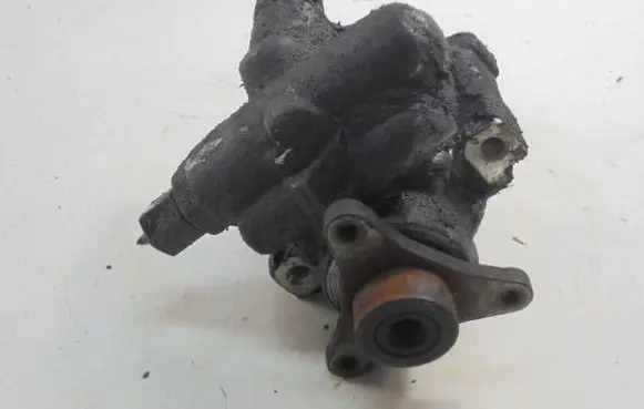Renault Trafic II (X83) Power steering pump 8200024738