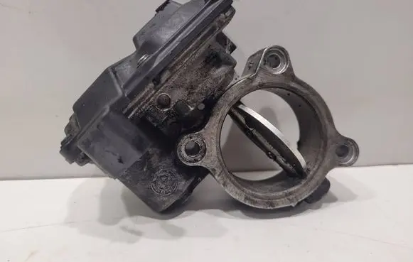 BMW 1 F20 F21 Throttle valve 7810752