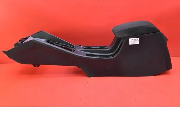Skoda Octavia Mk3 (5E) Center console 