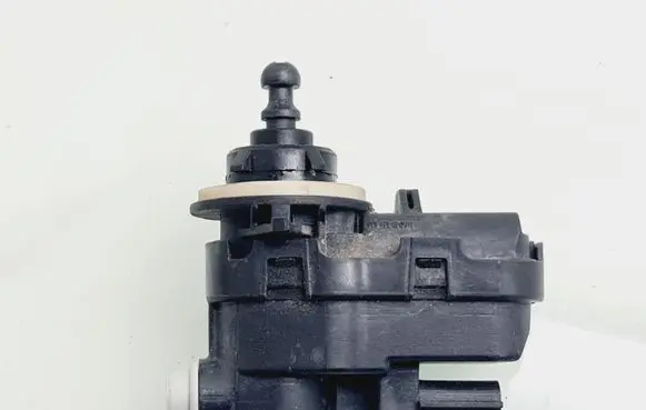 Toyota Aygo AB40 Headlight level adjustment motor 90013783