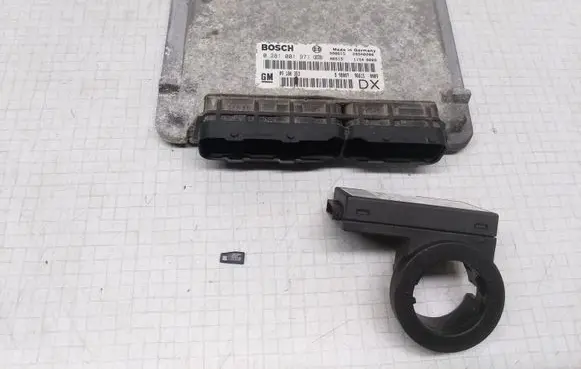 Opel Astra G Engine ECU kit and lock set 0281001971 09180353 09131781