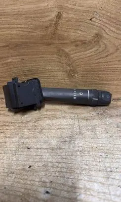 Volvo XC90 Wiper control stalk 