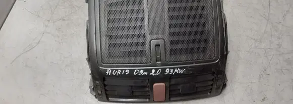 Toyota Auris 150 Dash center air vent grill 9473