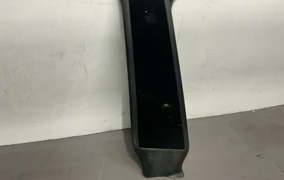 Tesla Model Y (B) Pillar trim (exterior) 149424100A