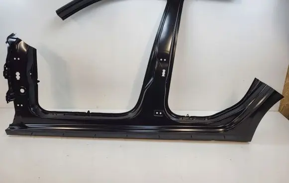 Audi A1 Pillar (middle) 