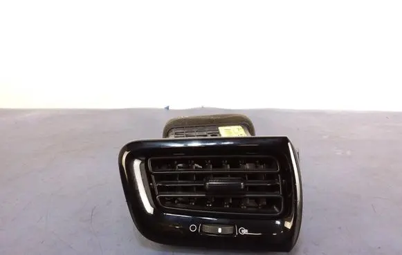 Dashboard side air vent grill/cover trim