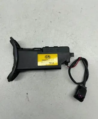 Fuel tank cap lock