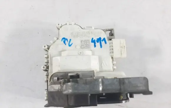 Audi Q5 SQ5 Front door lock 8X1837016B