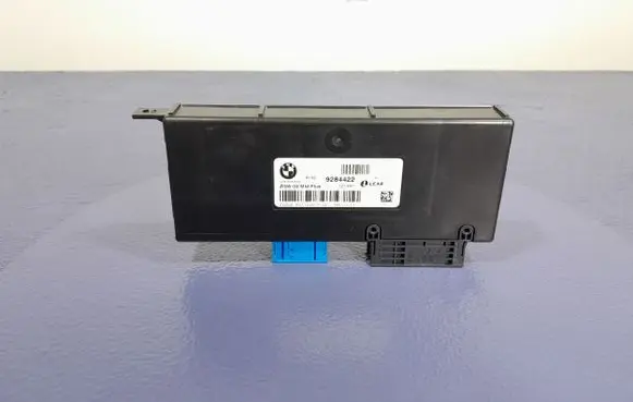 BMW 5 F10 F11 Gateway control module 9284422