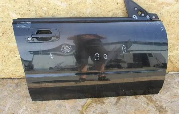 Subaru Impreza II Front door