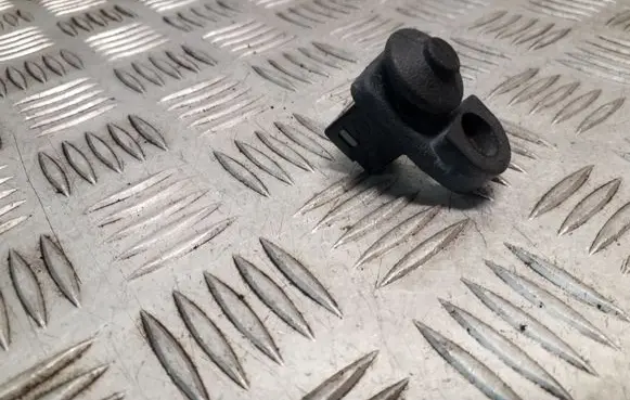 Nissan Juke I F15 Front door sensor 
