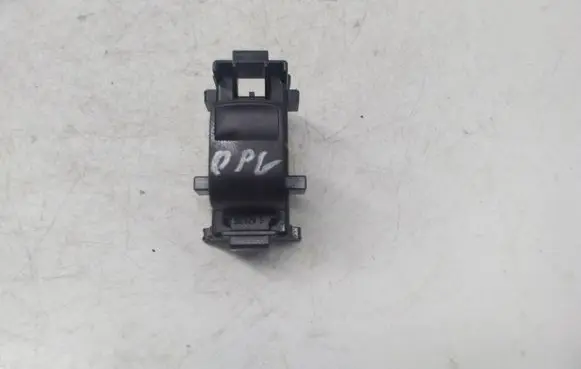 Toyota Auris 150 Electric window control switch