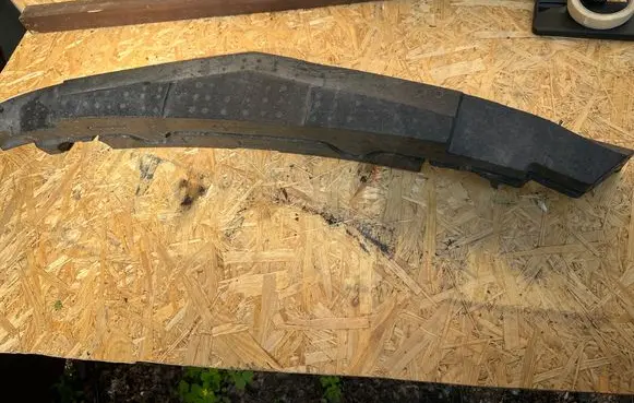 Mercedes-Benz SL R230 Front bumper foam support bar A2308852437
