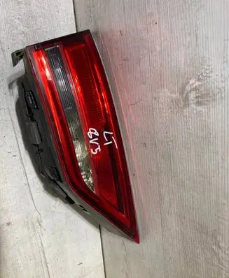 Audi A3 S3 8V Tailgate rear/tail lights 8V5945075