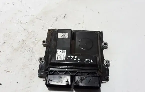 Volvo V40 Engine control unit/module 31452623