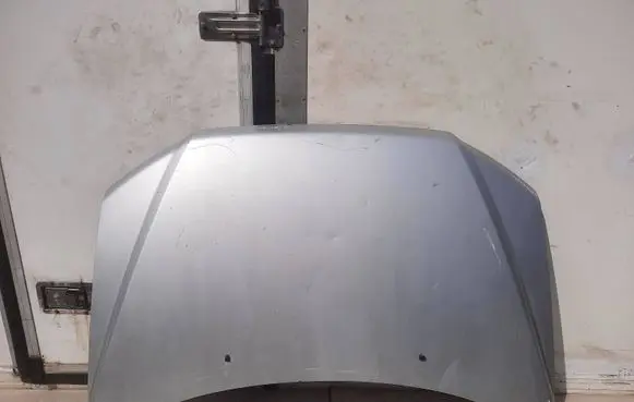 Mitsubishi Space Wagon Engine bonnet/hood