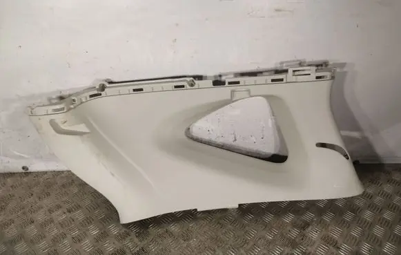 Honda CR-V (D)pillar trim (top) 84131T1GE022M1