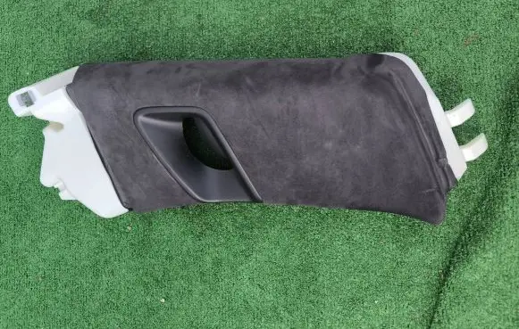 Audi Q7 4M (B) pillar trim (top) 4M0867287E