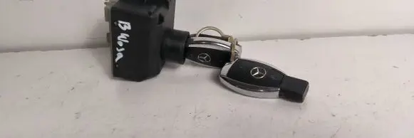 Mercedes-Benz A W176 Ignition lock A2469055701 1010366500