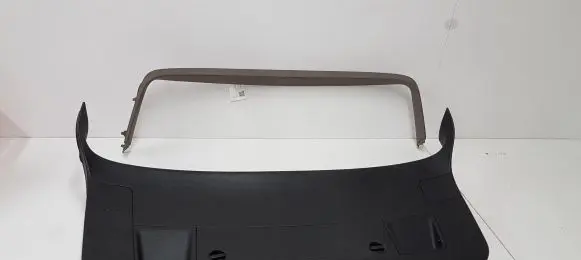 Volkswagen PASSAT B6 Tailgate/boot cover trim set 3C9867603A