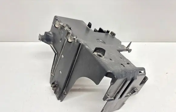 Peugeot 508 Battery tray 968670928005