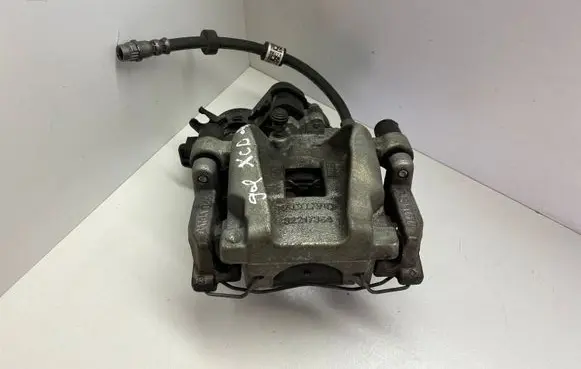 Volvo XC90 Rear brake caliper 32217364 31687555
